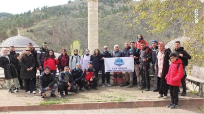 Dağcılık kul&uuml;b&uuml; &uuml;yeleri Keban ve Ağın il&ccedil;elerine gezi d&uuml;zenledi