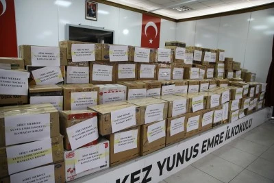 Dar gelirli mahalle sakinleri i&ccedil;in seferber oldu
