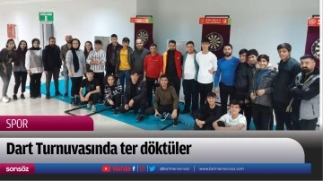 Dart Turnuvasında ter d&ouml;kt&uuml;ler