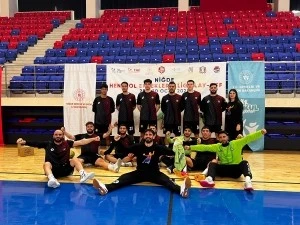 DBB Hentbol Takımı &uuml;st tura &ccedil;ıktı