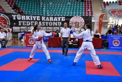 DBB sporcusu T&uuml;rkiye Premier Ligi&rsquo;nde &uuml;&ccedil;&uuml;nc&uuml; oldu