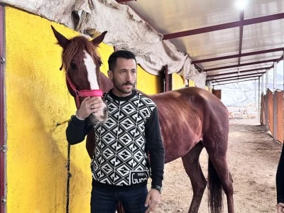 Dede yadigarı at&ccedil;ılığı yaşatmak i&ccedil;in &ccedil;iftlik kurdu