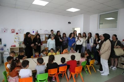 Deprem b&ouml;lgesindeki &ccedil;ocuklara oyunla destek