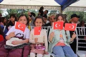 Depremden etkilenen Kilis'te 23 Nisan kutlandı