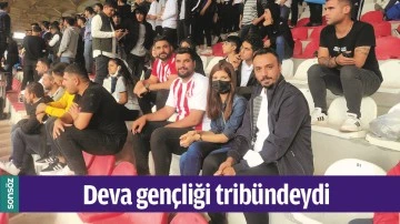 DEVA GEN&Ccedil;LİĞİ TRİB&Uuml;NDEYDİ