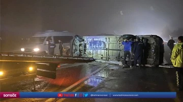 Devrilen minib&uuml;steki 14 kişi yaralandı