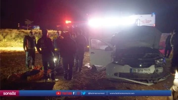 Devrilen otomobildeki 5 kişi yaralandı
