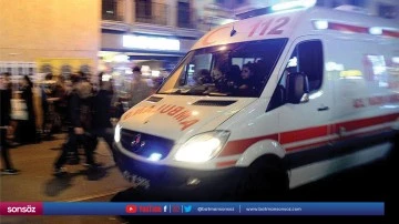 Devrilen otomobildeki 5 kişi yaralandı