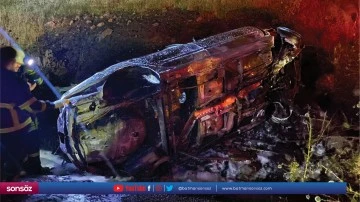 Devrilen otomobilin s&uuml;r&uuml;c&uuml;s&uuml; yaralandı