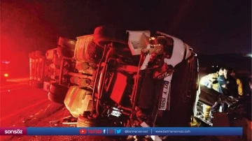Devrilen tırın s&uuml;r&uuml;c&uuml;s&uuml; hayatını kaybetti