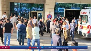 Devrilen trakt&ouml;r&uuml;n altında kalan s&uuml;r&uuml;c&uuml; &ouml;ld&uuml;