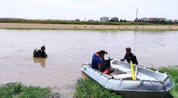 Dicle Nehri'ne bir kişinin d&uuml;şt&uuml;ğ&uuml; ihbarı &uuml;zerine arama &ccedil;alışması başlatıldı