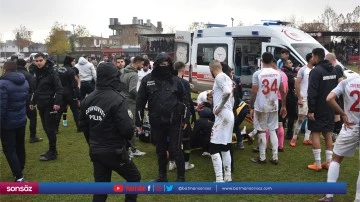 Dili boğazına ka&ccedil;an futbolcu hastaneye kaldırıldı