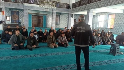 Din g&ouml;revlilerine uyuşturucu ile m&uuml;cadele semineri verildi