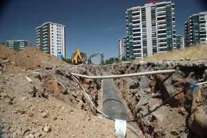 DİSKİ 8 ayda 79 bin 677 metre yeni i&ccedil;me suyu hattı d&ouml;şedi