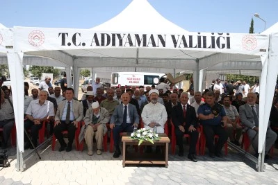 Diyanet İşleri Başkanı Erbaş, Adıyaman&rsquo;da cami a&ccedil;ılışı ve temel atma t&ouml;renine katıldı
