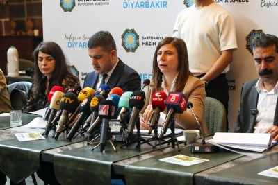 Diyarbakır B&uuml;y&uuml;kşehir Belediye Başkanı K&uuml;&ccedil;&uuml;k, 1 yıllık &ccedil;alışmalarını değerlendirdi