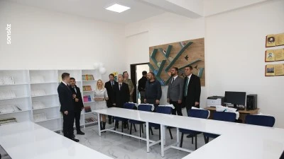 Diyarbakır &Ccedil;ınar'da bir okula kazandırılan k&uuml;t&uuml;phanenin a&ccedil;ılışı yapıldı