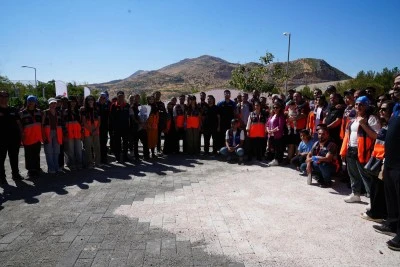 Diyarbakır'da AFAD G&ouml;n&uuml;ll&uuml;leri "Dicle Gen&ccedil;lik Kampı"nda buluştu