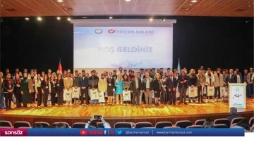 Diyarbakır'da aldıkları eğitimle tıp fak&uuml;ltesini kazanan 123 &ouml;ğrenci d&uuml;zenlenen etkinlikte buluştu