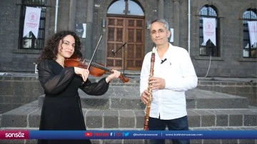 Diyarbakır'da baba-kızın müzik dinletisi ilgi gördü