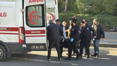Diyarbakır'da bir gen&ccedil; annesi ve ağabeyini t&uuml;fekle &ouml;ld&uuml;rd&uuml;