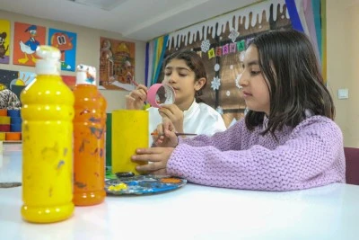 Diyarbakır'da &ccedil;ocuklar sıfır atık bilinciyle oyun materyalleri yapıyor