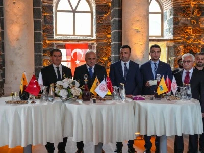Diyarbakır'da PTT'nin 185. kuruluş yıl d&ouml;n&uuml;m&uuml; resepsiyonu d&uuml;zenlendi