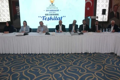Diyarbakır'da "B&ouml;lgesel Sivil Toplum ve Halkla İlişkiler Toplantısı" d&uuml;zenledi
