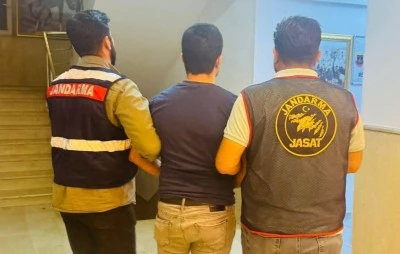 Diyarbakır'da "kasten &ouml;ld&uuml;rme" su&ccedil;undan aranan zanlı tutuklandı