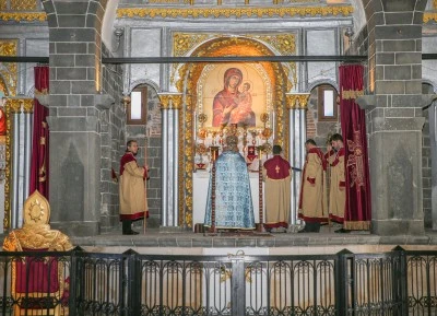 Diyarbakır'da Surp Giragos Ermeni Kilisesi'nde Noel ayini yapıldı