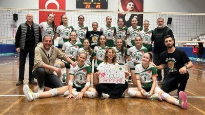 Doğa Koleji, ortaokullar voleybolda T&uuml;rkiye şampiyonu oldu