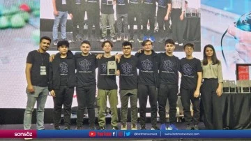 Doğa Koleji VEX Robotics İstanbul Turnuvası'nın şampiyonu oldu