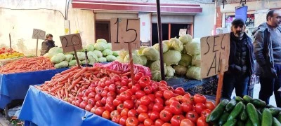 Domates fiyatlarında b&uuml;y&uuml;k d&uuml;ş&uuml;ş!