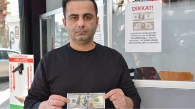 D&ouml;viz b&uuml;roları sahte banknot iddiasıyla dolar alımını durdurdu
