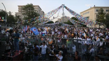 D&uuml;nya Barış G&uuml;n&uuml; dolayısıyla miting d&uuml;zenlendi