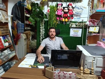 D&uuml;nya &ccedil;i&ccedil;ek&ccedil;ilik Anneler G&uuml;n&uuml;ne hazır
