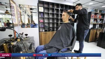 D&uuml;nyanın "en uzun adamı" ve "en kısa kadını" bu kez Los Angeles'ta buluşuyor