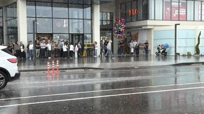 D&uuml;zce ve Sakarya'da sağanak etkili oldu