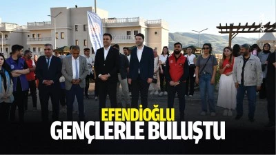 Efendioğlu, gen&ccedil;lerle buluştu