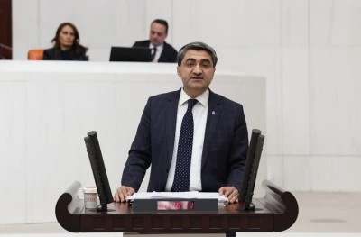 Ekmen: Meclis&rsquo;in g&uuml;ndemini kim belirliyor?