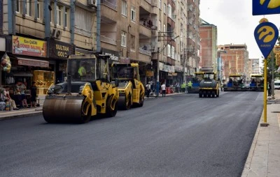 Emek Caddesi yenileniyor