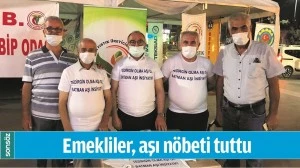 EMEKLİLER, AŞI N&Ouml;BETİ TUTTU