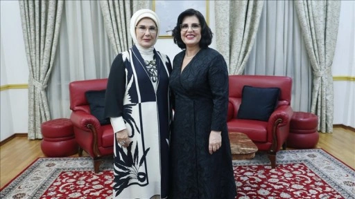 Emine Erdoğan, Arnavutluk Cumhurbaşkanı'nın eşiyle g&ouml;r&uuml;şt&uuml;