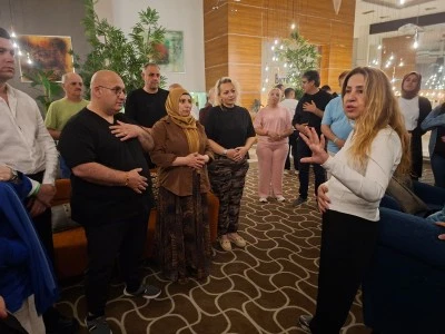 Emine Tuncer, gazetecilere nefes aldırdı