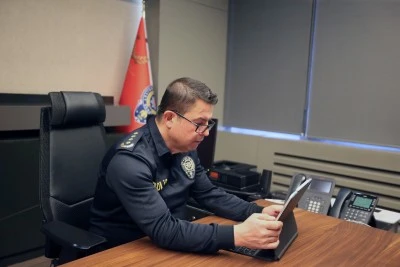 Emniyet M&uuml;d&uuml;r&uuml; &Ouml;zcan, AA'nın "Yılın Kareleri" oylamasına katıldı