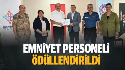 Emniyet personeli &ouml;d&uuml;llendirildi