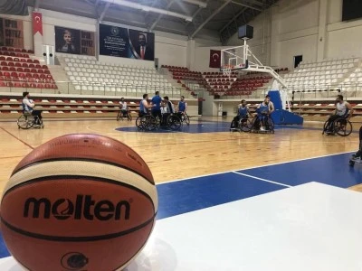 Engelli basket&ccedil;ilerin rakipleri belli oldu