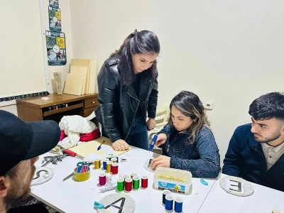 Engelli bireyler filografi sanatıyla tanışıyor