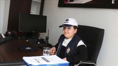 Engelli &ccedil;ocuğun polis olma hayali bir g&uuml;nl&uuml;ğ&uuml;ne ger&ccedil;ek oldu